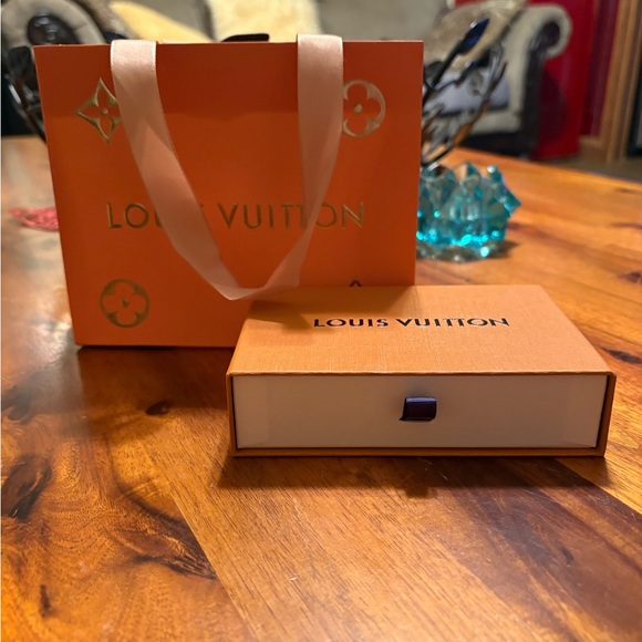 Louis Vuitton bracelet - Picture 2 of 4